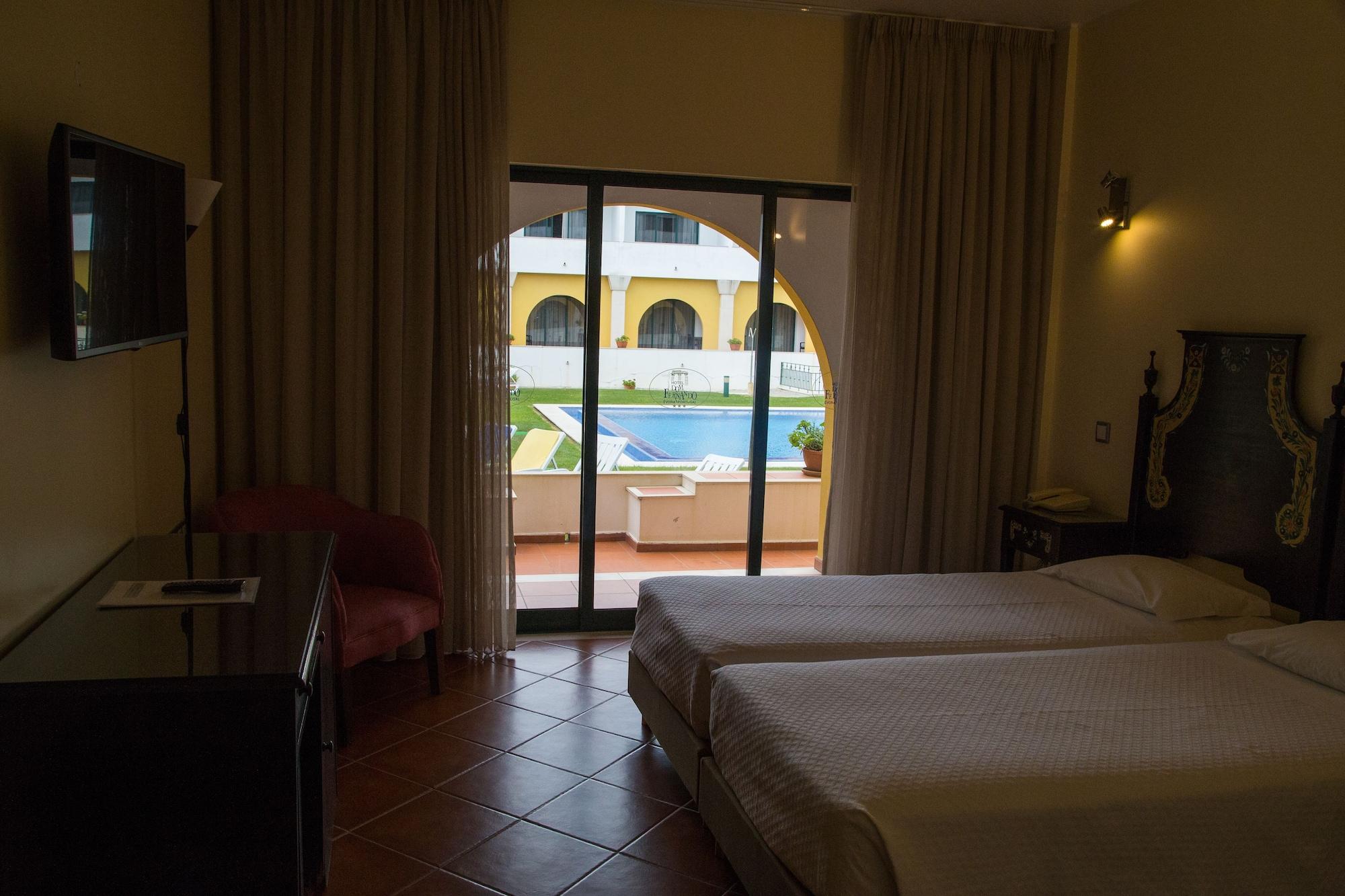 Hotel Dom Fernando Evora Ngoại thất bức ảnh