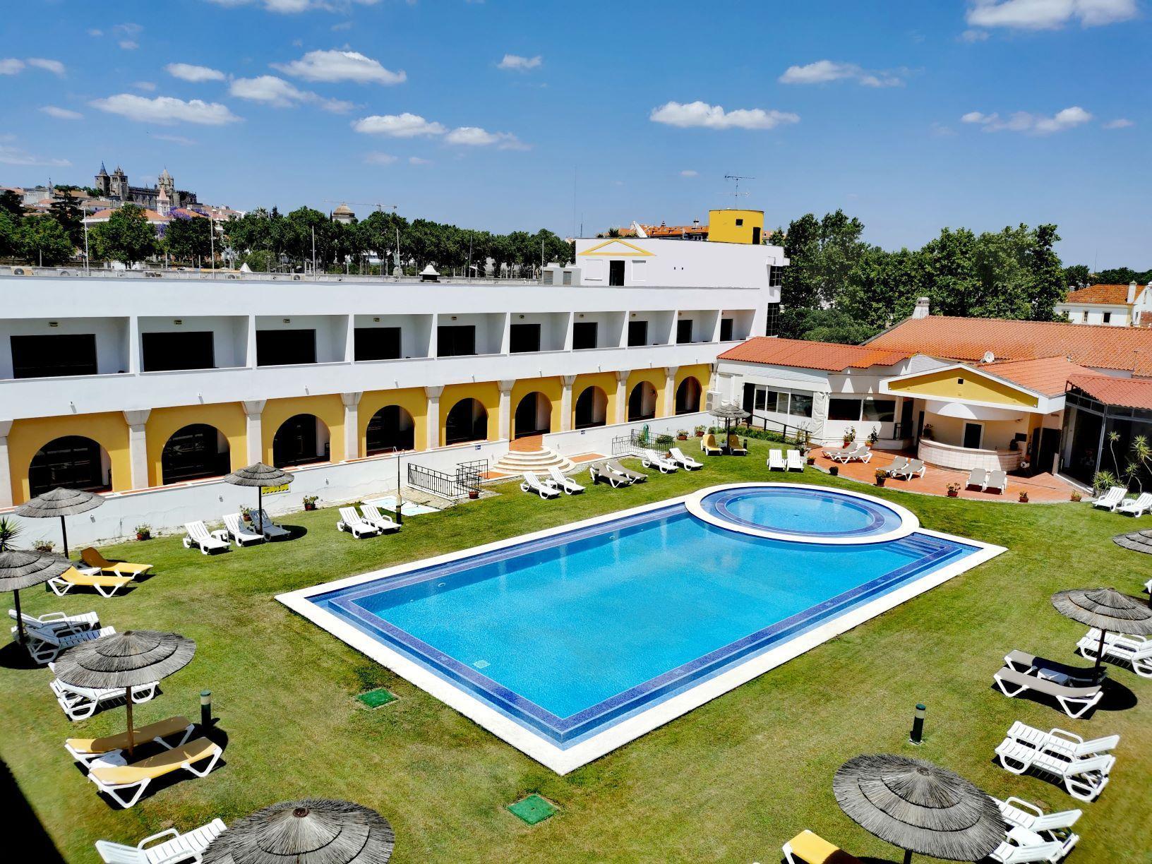 Hotel Dom Fernando Evora Ngoại thất bức ảnh